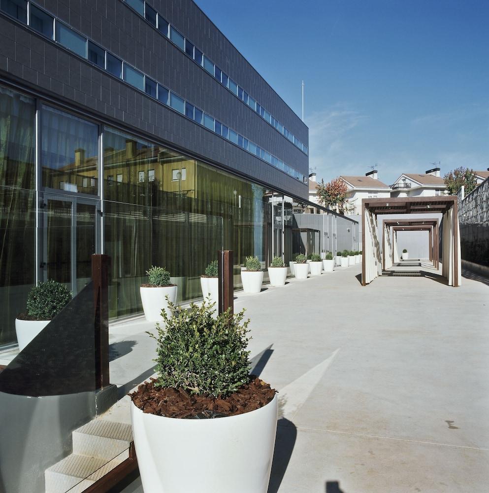Exe Zizur Pamplona Zizur Mayor Exterior foto